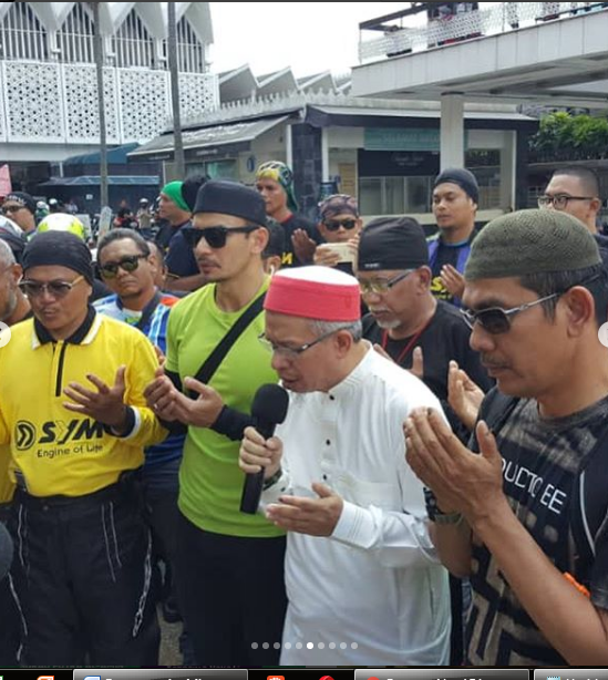 "Umur 45 Tahun Saya Baru Belajar Mengaji Al-Quran." Datuk 